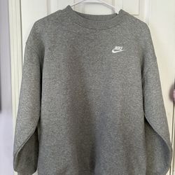Nike - Big Kids XL Sweatshirt 