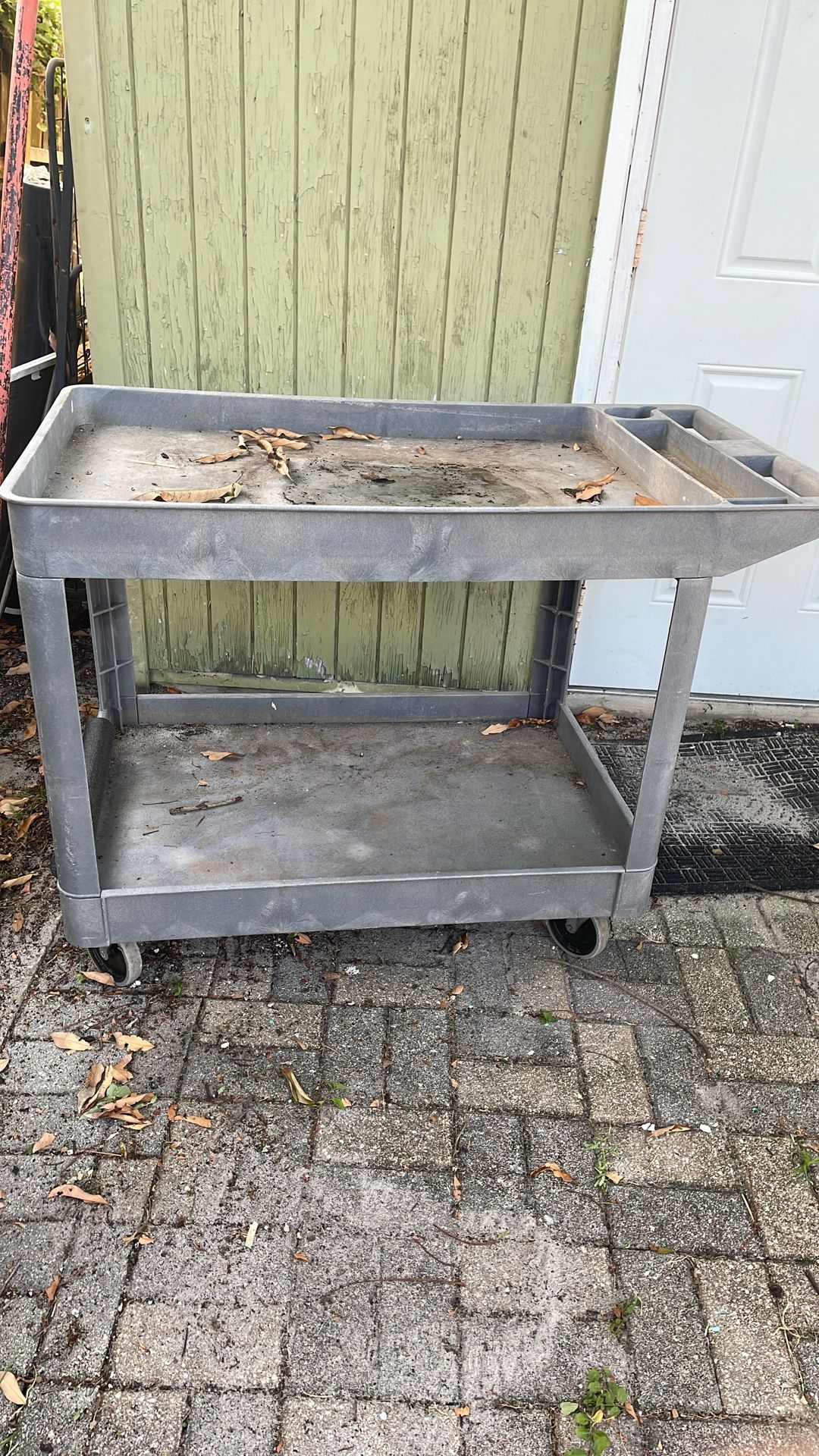 Rolling cart