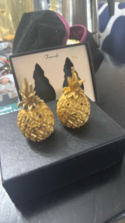 Tancraft Gold Pineapple Salt and Pepper Shakers