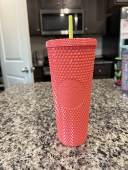 Starbucks dragonfruit Cup