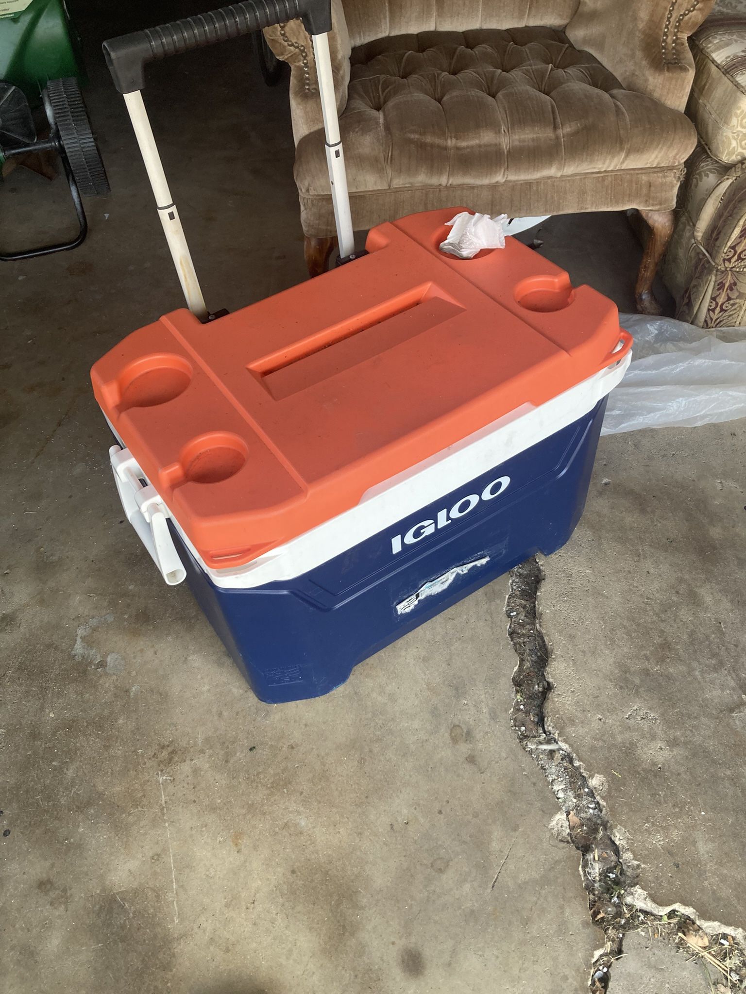 Igloo Ice Cooler In Bears Colors