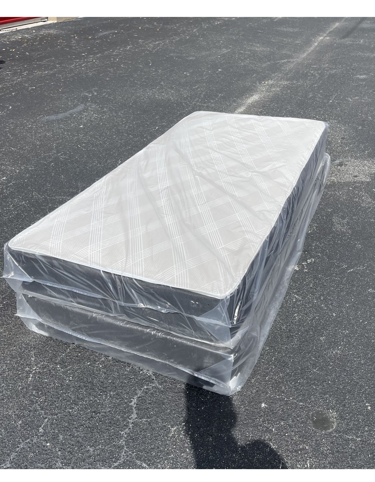 New Twin Size Mattress And Box Spring Set