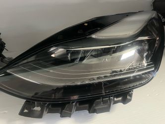2023 TESLA MODEL 3 LEFT HEADLIGHT