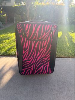 Pink/black suitcase