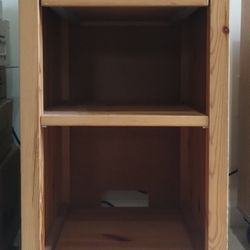 Small wood cabinet with 1 drawer