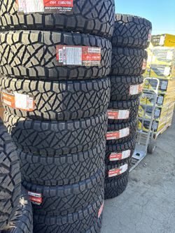 265/70/17.    NITTO RIDGE GRAPLER         