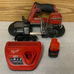 Milwaukee m12 bandsaw