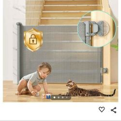 Gray Retractable Gate   **NEW**  #LR