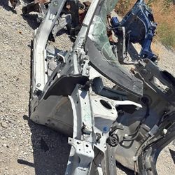 Parted Out 16-21 Honda Civic Right Apron With Post