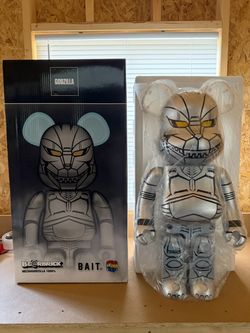 MechaGodzilla BearBrick 1000%