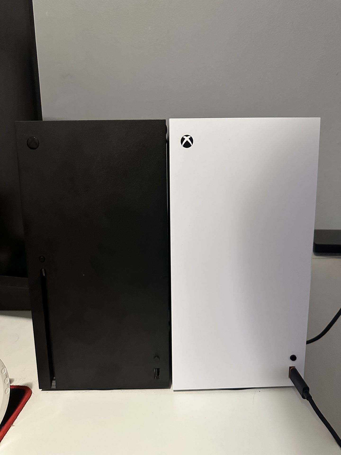 2 Xbox Series X Consoles