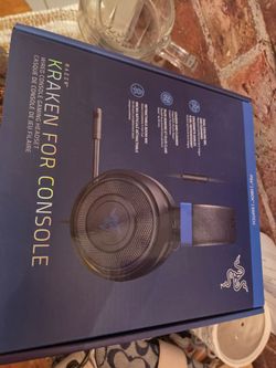 New console headfons