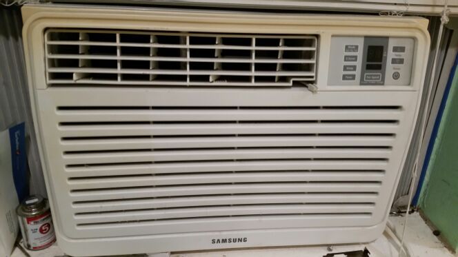 Samsung Window AC air conditioner unit 115V / 60HZ 12,300 BTU 114W