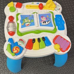 $10 - LeapFrog Learn and Groove Musical Activity Table