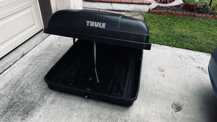 Thule weekender cargo box sale