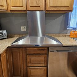 Elica Stainless Steel Kitchen Stove Chimney With Vent 