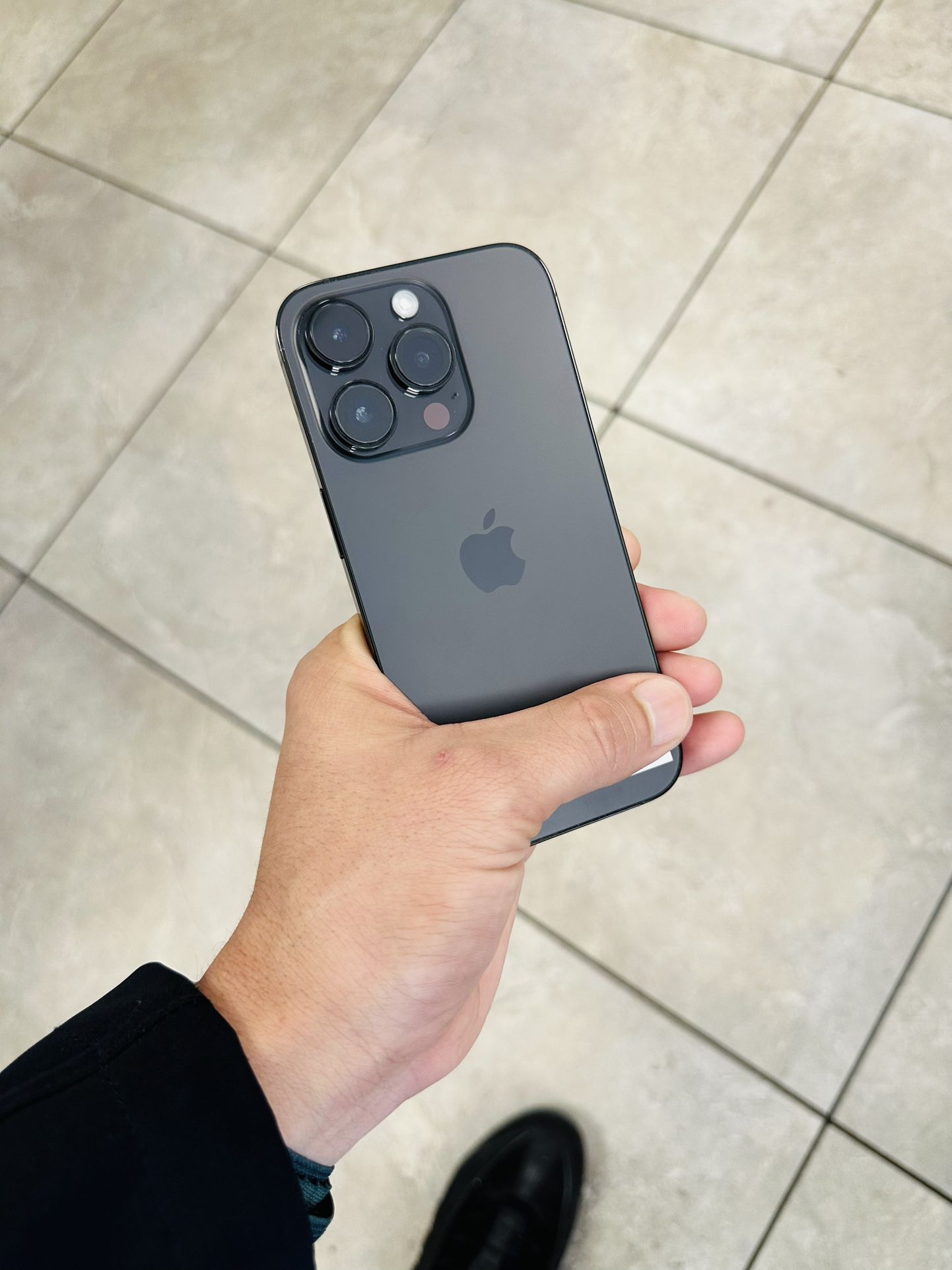 iPhone 14 Pro Unlocked