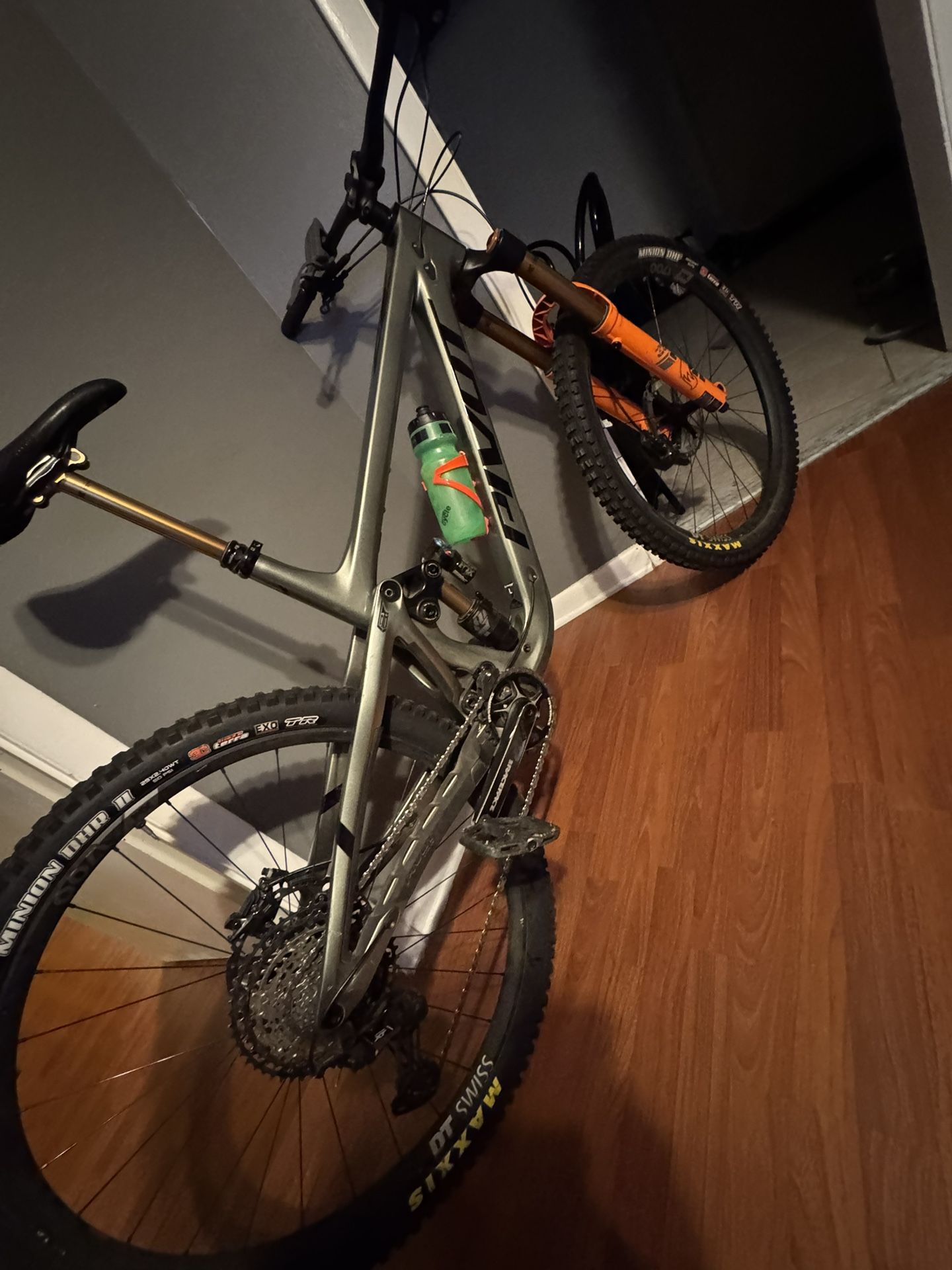 2021 Pivot Firebird Mountain Bike 29" Large