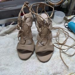 Size 7 Tan Suade Strappy Tie Up Boot-shoes