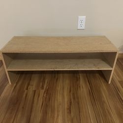 👟👠 Shoe organizer with 2 shelves.  Smoke and pet free home. PU in Kennewick near Canyon Lakes Golf Course 