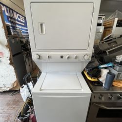 Kenmore Stackable Washer And Dryer “white”