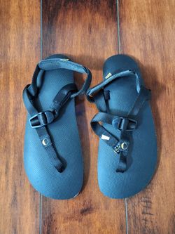 Luna Mono Winged Edition Sandals Black Size 8