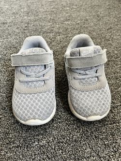 Nike Gray 5C Toddler Shoes