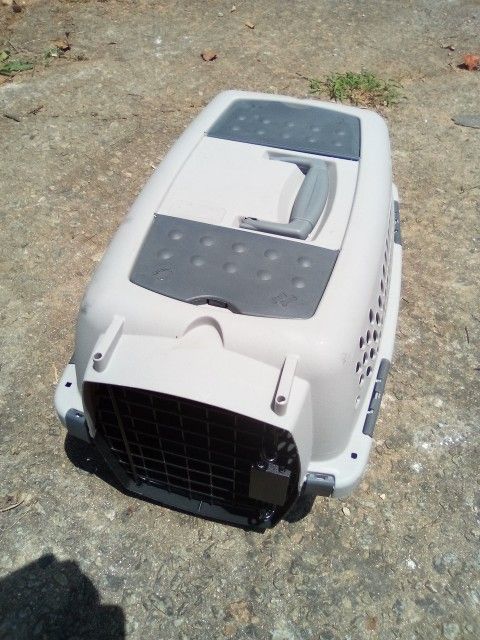 Small Pet Kennel 19 Inch