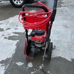 HONDA 3000 psi   2.4GPM