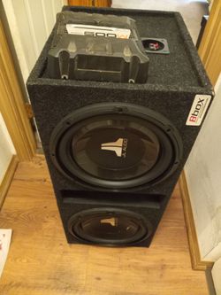 JL Audio 12"  car stereo subs in ported box with kenwood amp