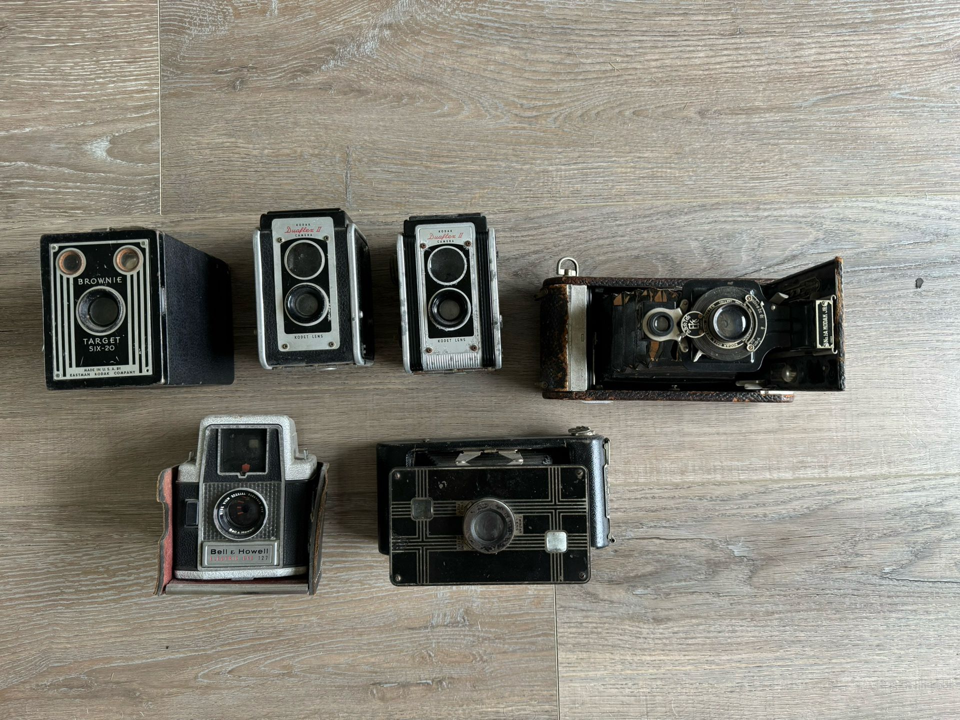 Vintage Camera Collection (5 total cameras)