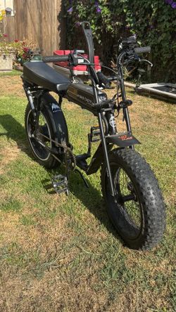 Super 73 S1 w/ two batteries and charger