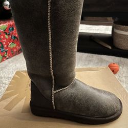 Ugg Classic Tall Bomber Boots Womens Size 6