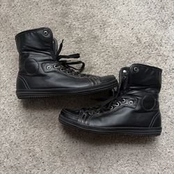 Shoes men’s size 9