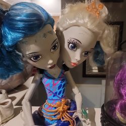 Monster high doll Lot