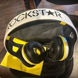 scosche rockstar wireless Headphones - Brand New 