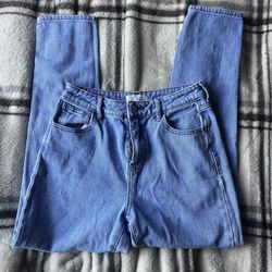 Brandy Melville high waisted mom jeans