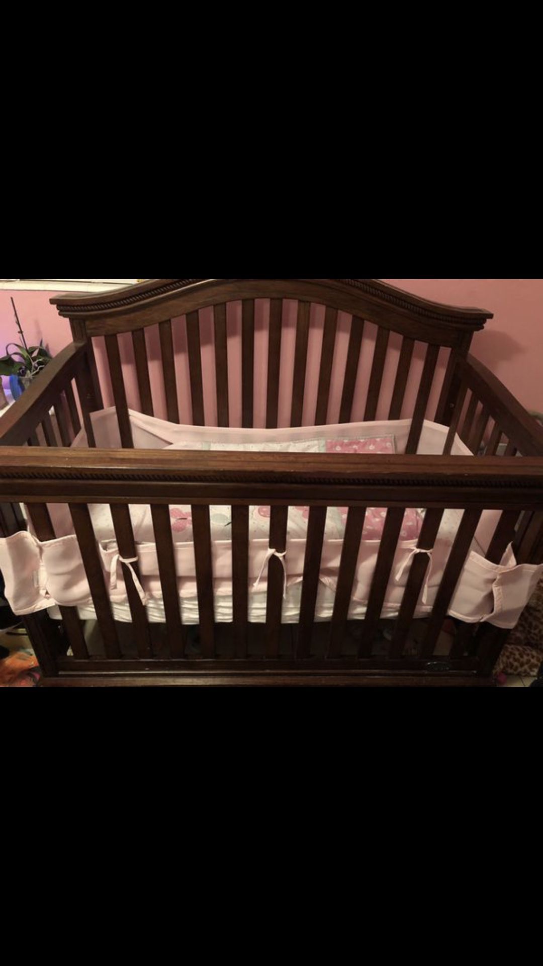 Baby Crib 3 in 1 turns to toddler to full with mattress