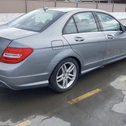 2012 Mercedes Benz C250