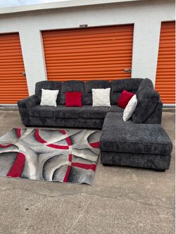 Gray Sectional Sofa “LIKE NEW”