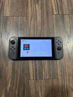 Nintendo Switch w/controllers