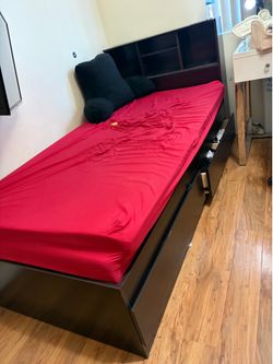 Twin size bed with bottom drawers with mattress