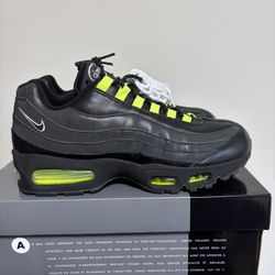 Atmos Harajuku Airmax 95 JAPAN EXCLUSIVE