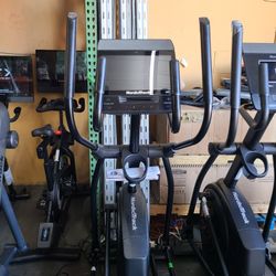Nordictrack Airgide 14i Elliptical - 14" ifit touchscreen  - 600$ 