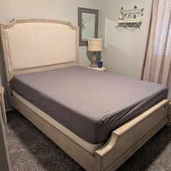 Ashley Furniture queen bed set with mattress and box spring Included 
