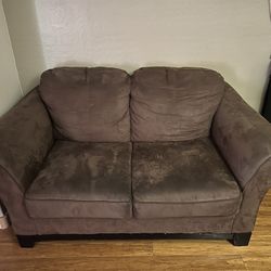Loveseat 