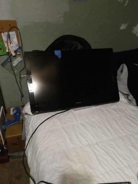 36 Inch Panosonic Tv