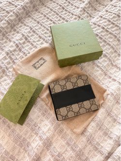 Gucci GG Supreme Card Case Wallet with Black Leather Stripe