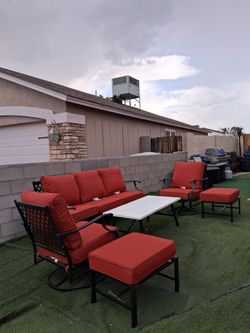 Nice Patio Furniture like new