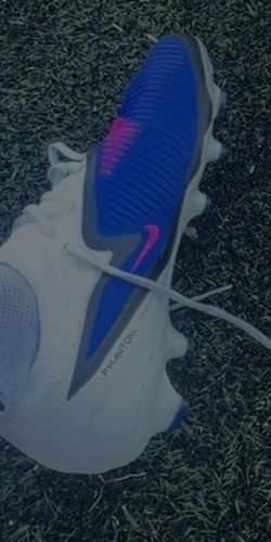 Nike soccer cleats size 9.5